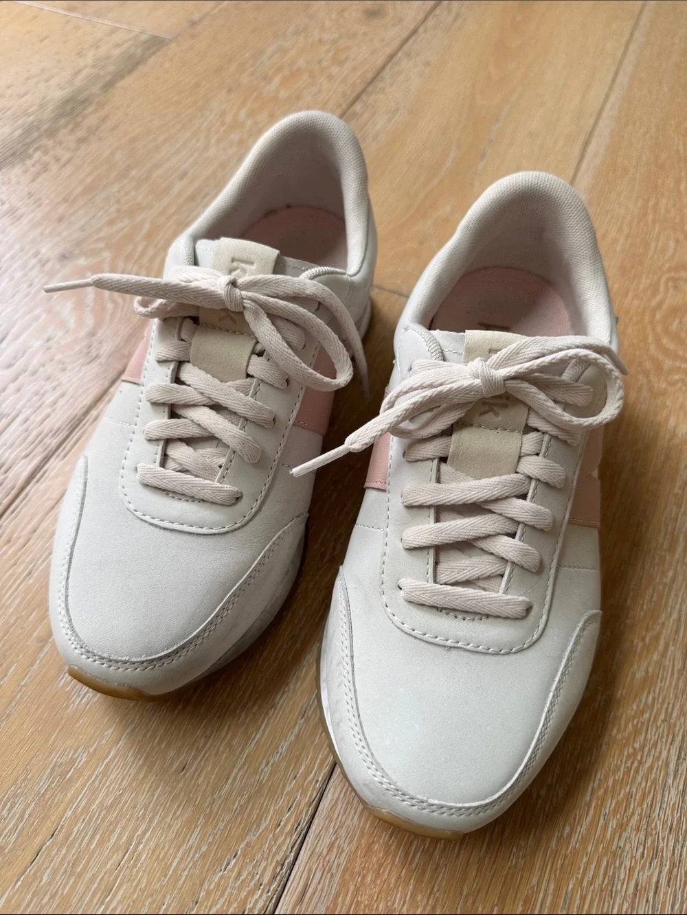 Kizik Milan Hands-Free Step-In Leather Sneakers Peach Whip Size 8 Minimalist